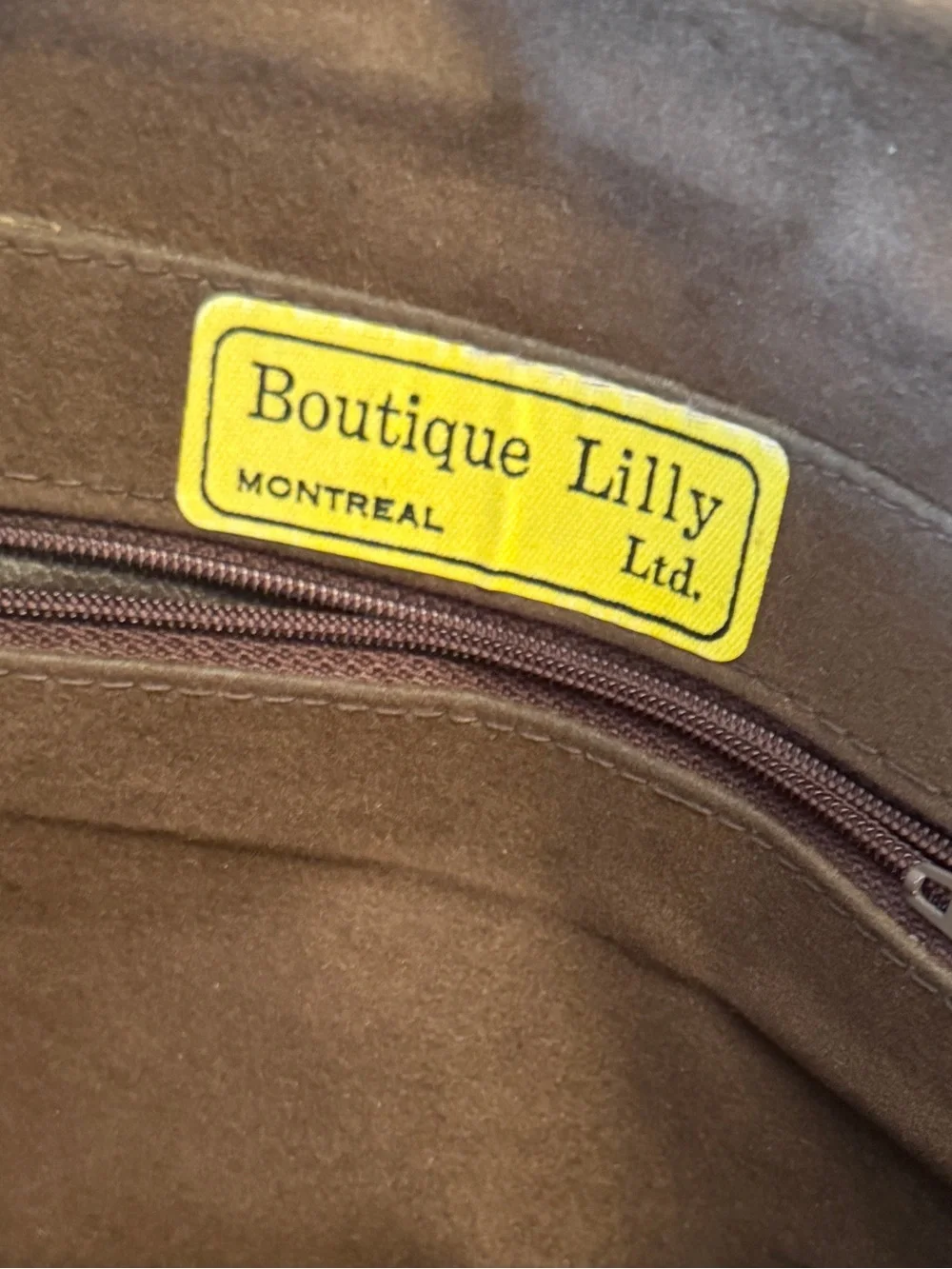 Boutique Lilly Montreal Leather Purse